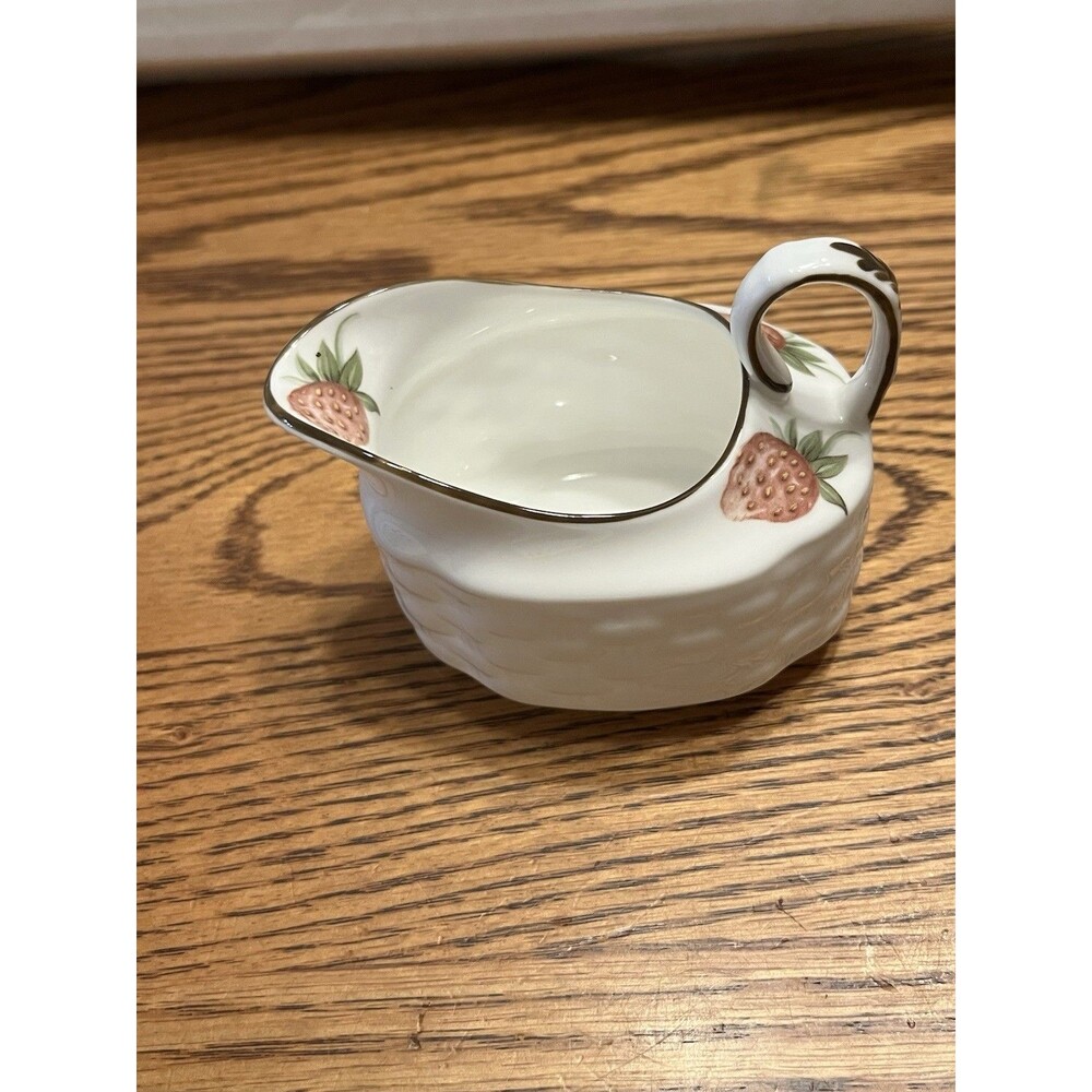 Coalport Bone China 3-Piece Set 'STRAWBERRY BASKET' w/SUGAR BOWL & CREAMER - Picture 5 of 8